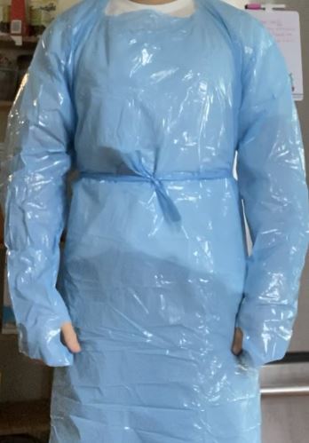 Disposable plastic CPE gown with thumb loops - YouFu Medical